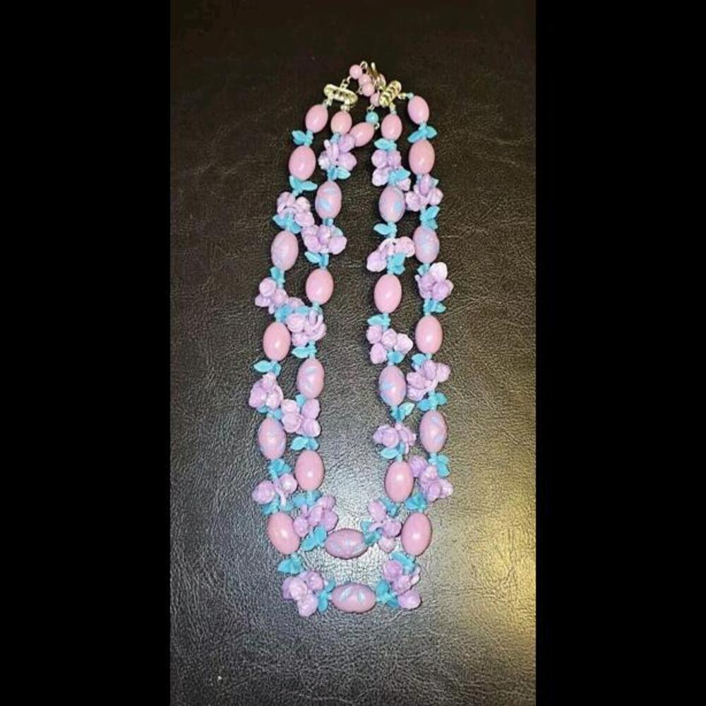 RARE Purple Lilac Flowers Layered 1950's Blue Leaves Plastic Vintage Necklace